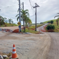 Acesso provisório num trecho da Rodovia RJ-116