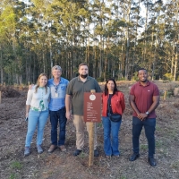 Secretário macuquense prestigia inauguração de pomar em Trajano      