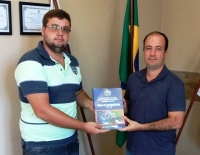 Secretaria de Meio Ambiente entrega o Plano de Contingências versão 2017/2018