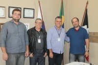 Superintendente do Inea visita Macuco para discutir questões ambientais