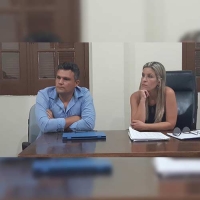 Defensor do diálogo, das leis e dos princípios que regem a Administração Pública