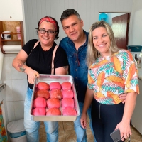 Dia Mundial do Pão é celebrado com a Terceira Idade de Macuco 